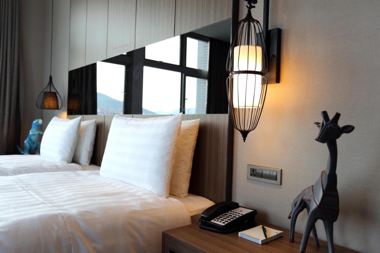 โฮเต็ล อินเทรนดี้ Hotel Taishan ภายนอก รูปภาพ