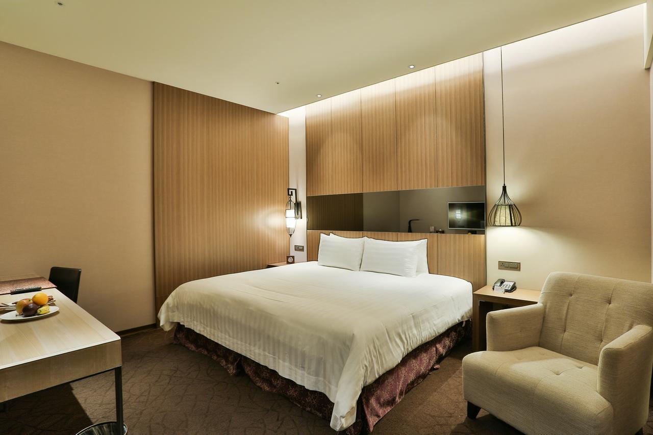 โฮเต็ล อินเทรนดี้ Hotel Taishan ภายนอก รูปภาพ