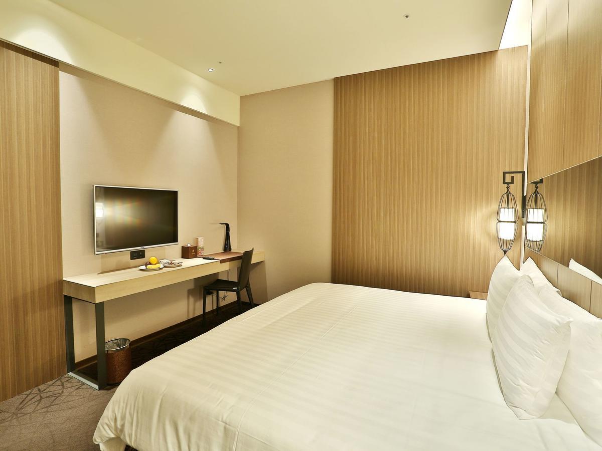 โฮเต็ล อินเทรนดี้ Hotel Taishan ภายนอก รูปภาพ
