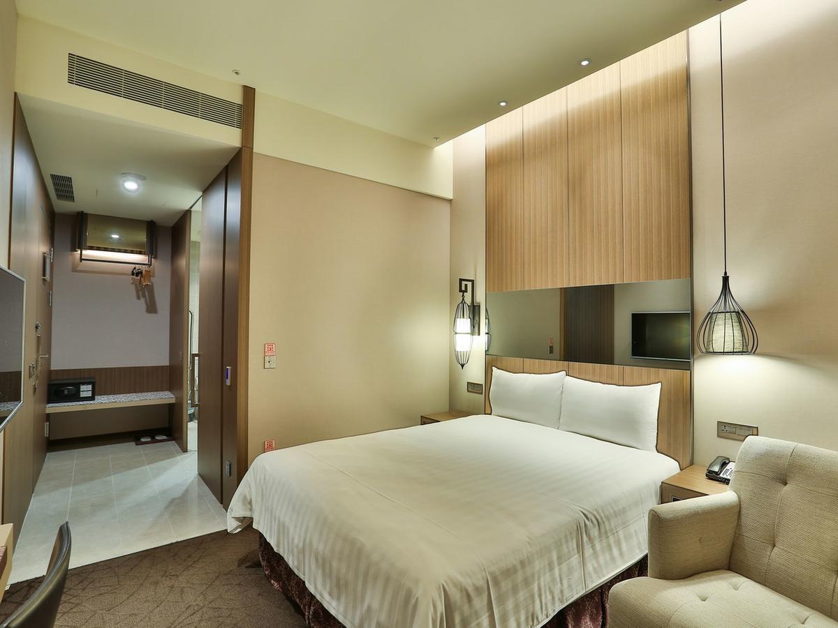 โฮเต็ล อินเทรนดี้ Hotel Taishan ภายนอก รูปภาพ
